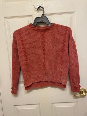 Coco & Shay Women's rose pink chenille crewneck sweater